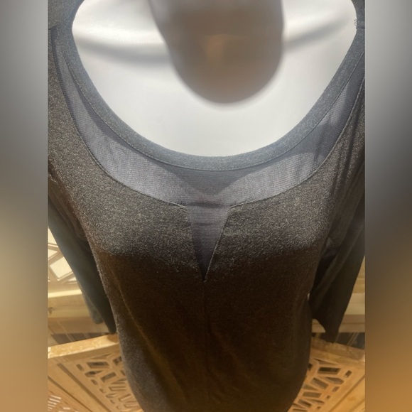 Cable & Gauge Dark Gray Tunic length Top - Picture 2 of 5